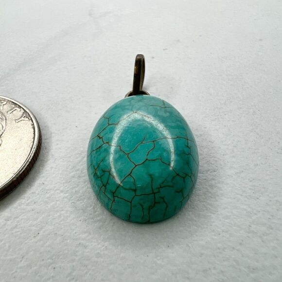 Bronze Tone Faux Turquoise Cabochon Pendant - Picture 4 of 4